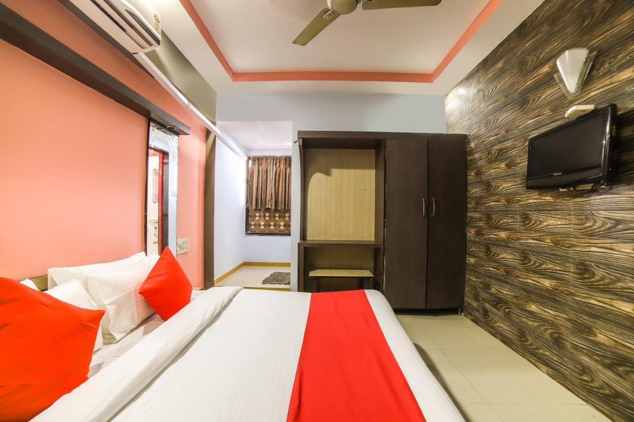 Oyo 69877 Hotel Sarthi Residency Amhedabad Dış mekan fotoğraf
