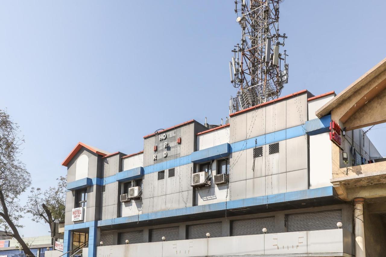 Oyo 69877 Hotel Sarthi Residency Amhedabad Dış mekan fotoğraf